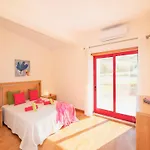 Villa Acapulco 3-Bed Pool