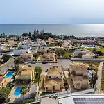 Villa Ribeiro By Hellovacations