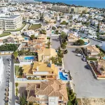 Villa Ribeiro By Hellovacations