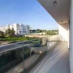Green 3 Apartment - Luxurious & Playground & Garage