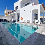 Villa Soares - Centro Albufeira - For Families - By Bedzy