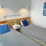 Villa Lori, Pool, 5 Min Drive To Beach In Albufeira