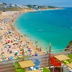Brand New Studio In Rua Da Oura