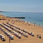 Areyas Pool By Alzira