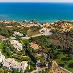 Seacoast Retreat, Beach Apartment By Drago Rentals