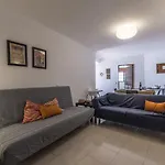Hamal\'S Beach Flat