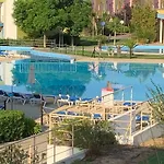 Penthouse 160Sqm Wide Terraces Pool View & Private Hot Tub & Parking