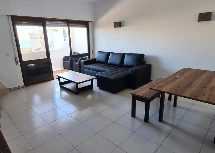 402 - Oura - 2 Bedroomed Apartment - Sea View