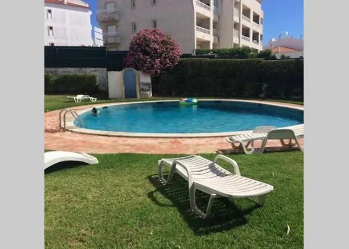 Zapata\'S House, Albufeira Close To Pubs & Beaches