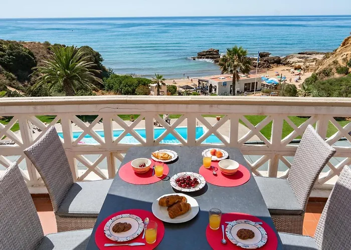 Aveiros By The Sea By Intiholidays