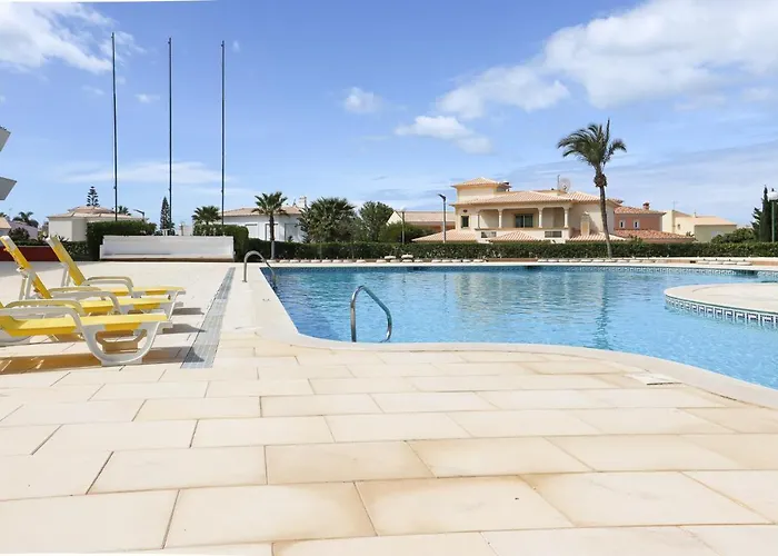 Apartamento Palmeira Gale - Beach - Pool - By Bedzy