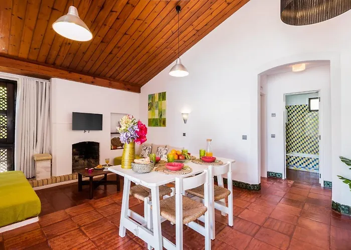 Casas Barulho - Villa Jacaranda A8