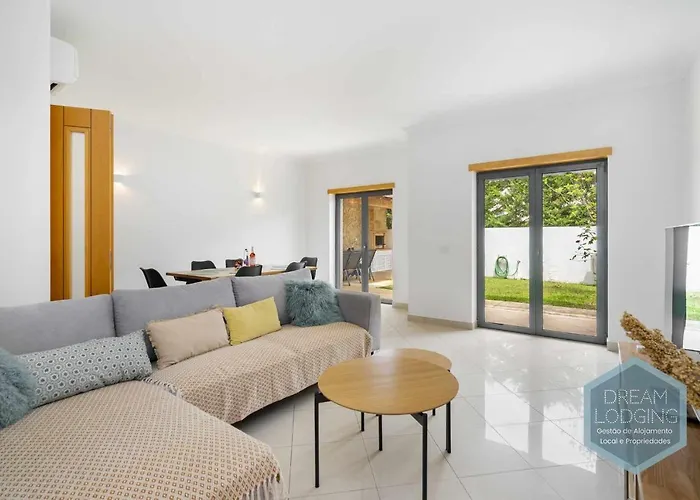 Quinta Do Pinheiro Residence Dream Lodging