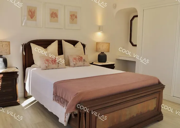 Villa Lilac - Walking Distance To Beach