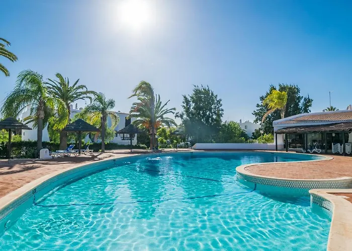 Great S.Rafael Aprt. Walking Distance To The Beach