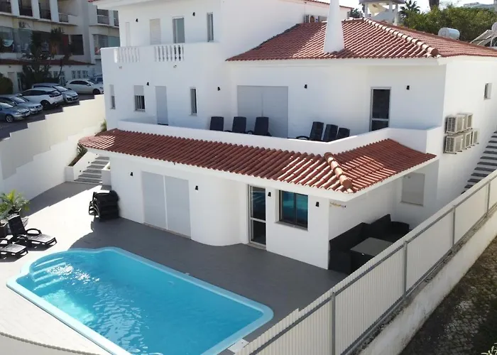 Villa Garden - 22 Guests - 2 Pools