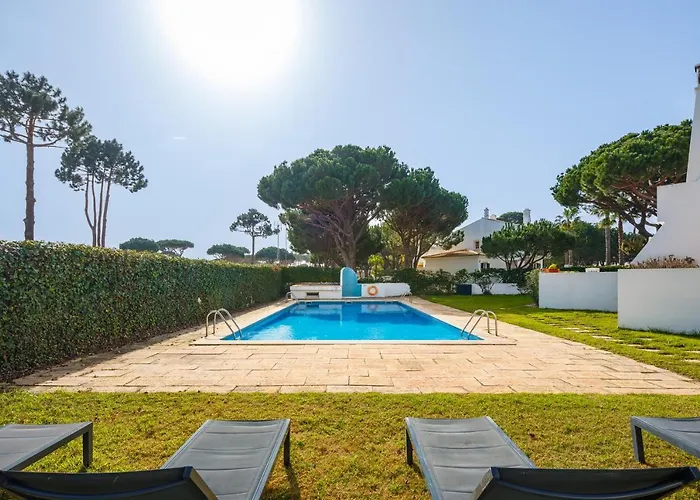Falesia Ocean Villa By The Portuguese Butler
