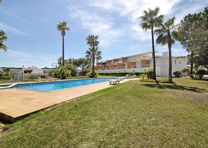 YARA BEACH APARTMENTS - Albufeira