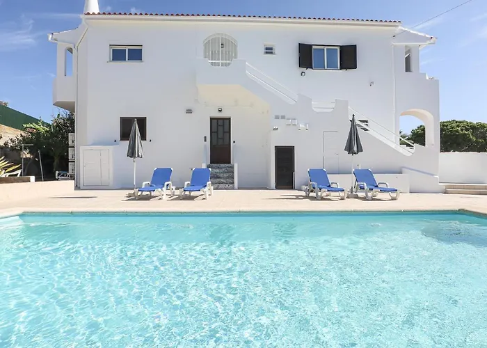 Apart Quinta dos Martins - swimming pool - BY BEDZY