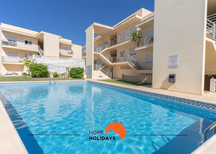 #100 Palmeira Flat With Shared Pool By Home Holidays