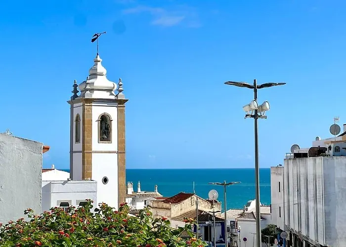 Cosy 1-Br Central Apt In Albufeira Old Town - Steps From The Sea & Amenities