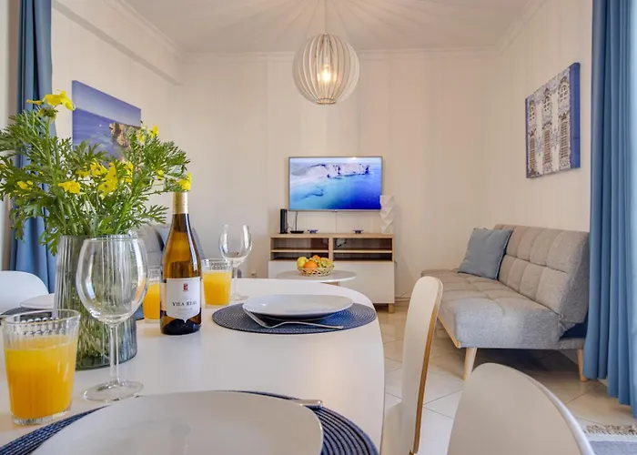 Old Town 2Br 50M Ocean W/ Ac Wi-Fi Parking Terrace
