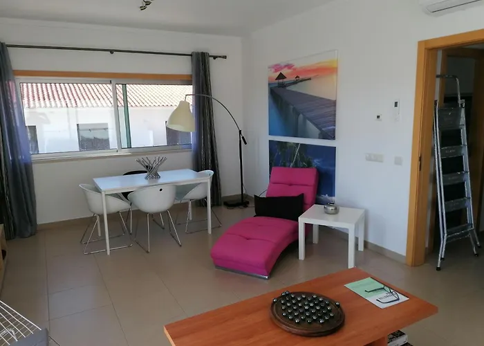 Modern Apartment With Sunny South Facing Terrace