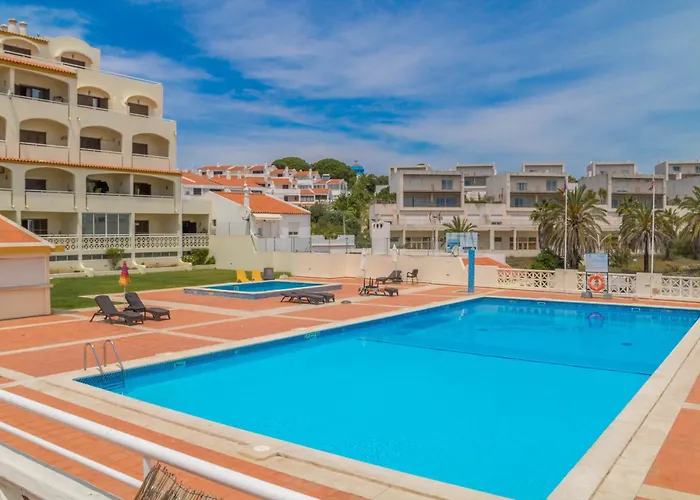 #084 Spacious Seaview With Ac, Pool And Garden
