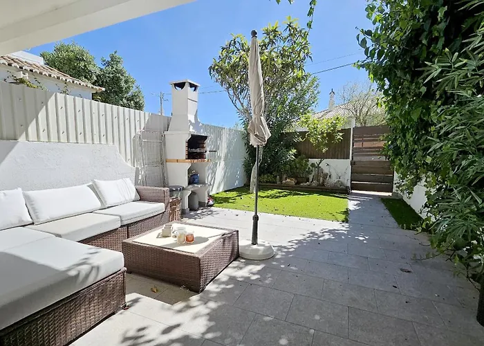 Magnific Studio With A Cozy Garden, 5 Minutes To The Beach