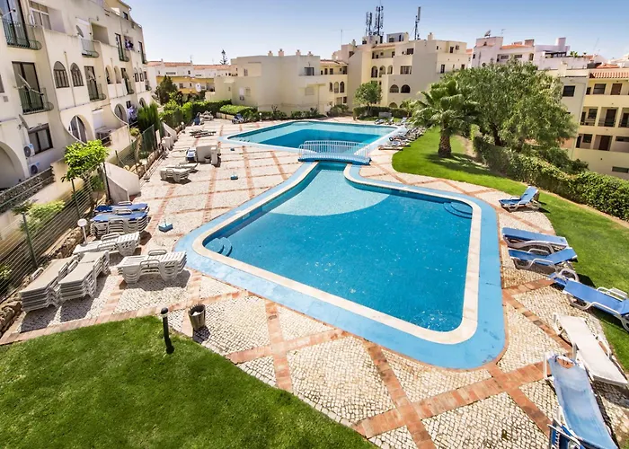Oura Sunset Apartement
