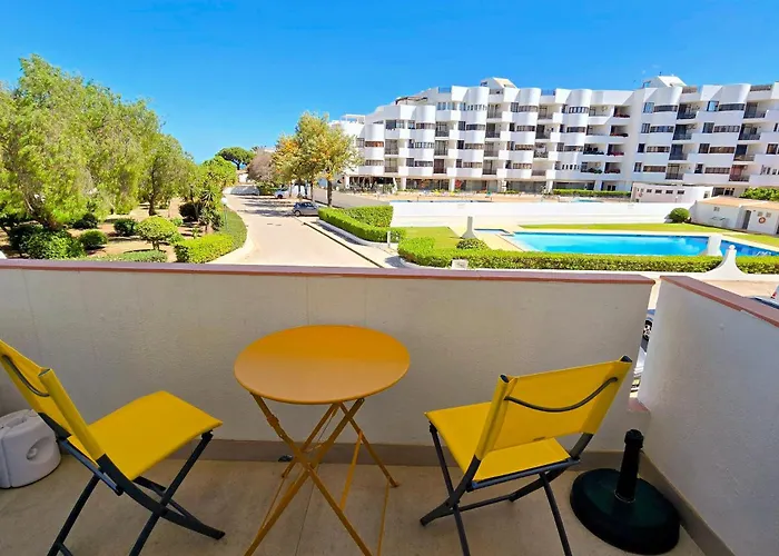 Praia Eulalia With Pool And 5 Minutes From The Beach