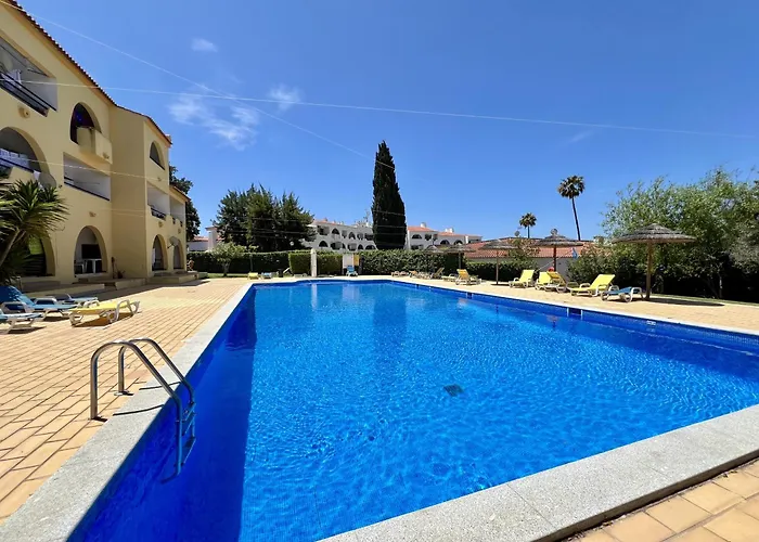 Albufeira Tropical View With Pool By Homing