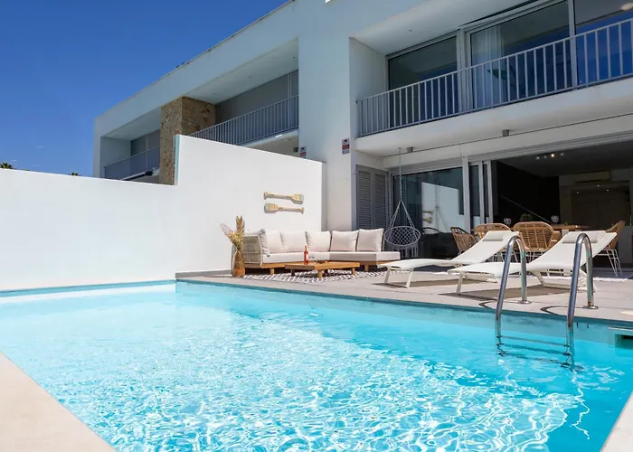 Stylish 3-Bedroom Villa Haven With A Private Pool