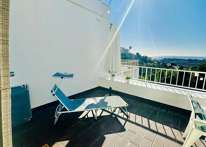 Ocean View Skyline Apartment ‚Hakuna Matata\'