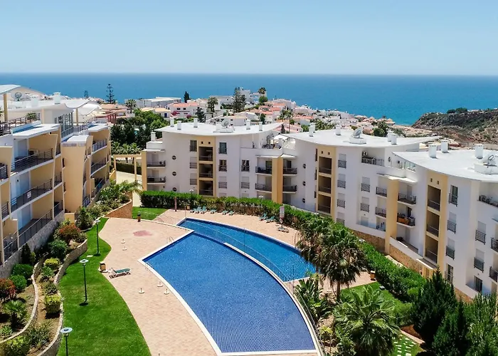 Bnb Homes White Rose Garden Apartment With 2 Terraces & 2 Swimming Pools
