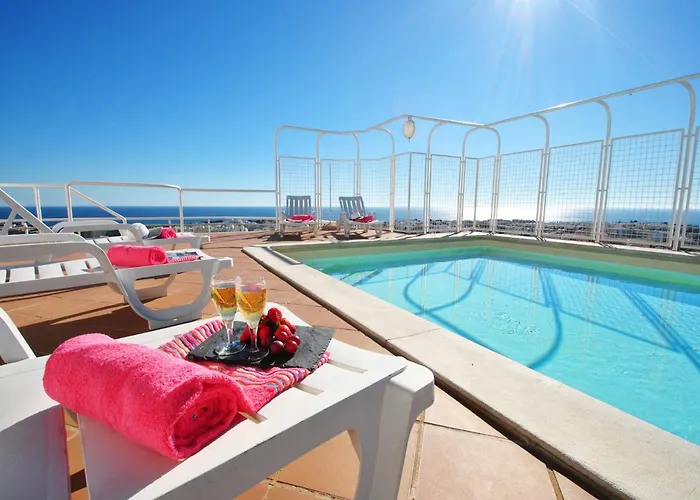 Stunning Penthouse With Pool