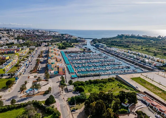 Marina 4B 1D By Rs