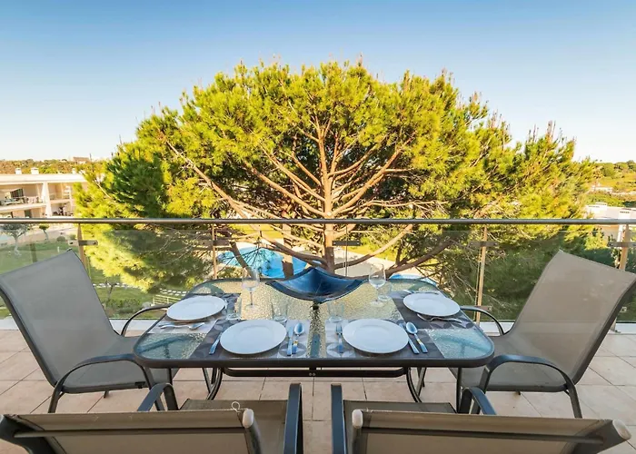 Balaia Residense Penthouse 2 Bedroom Apartment With Pool