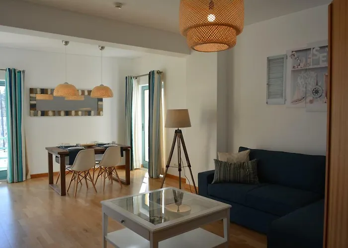 Beautiful Apartment In Albufeira Marina