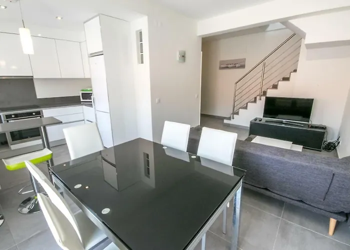 O Veleiro Apartment By Hellovacations
