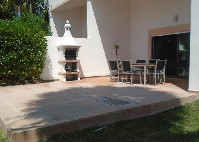 Magnifica Moradia Em Condominio Fechado