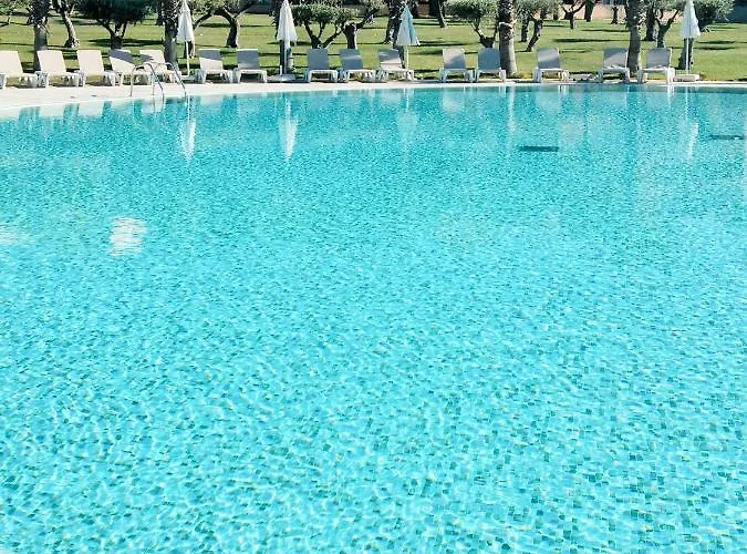 2 Bedrooms Appartement At Albufeira 500 M Away From The Beach With Shared Pool Furnished Balcony And Wifi