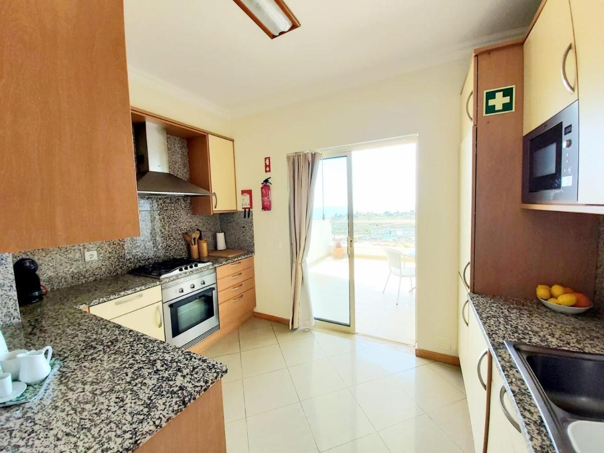 Apartment Penthouse With Sea Views *