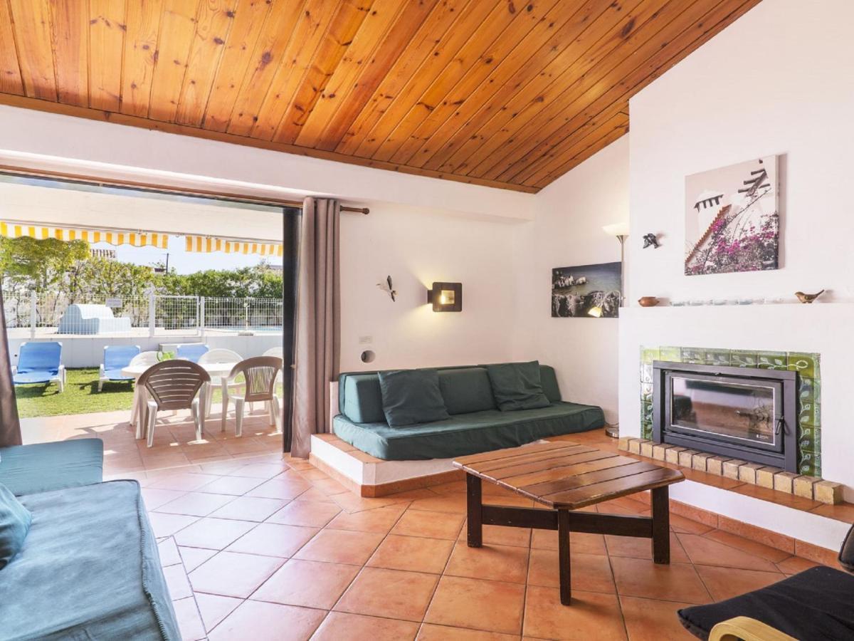 Jacaranda V3 By Interhome