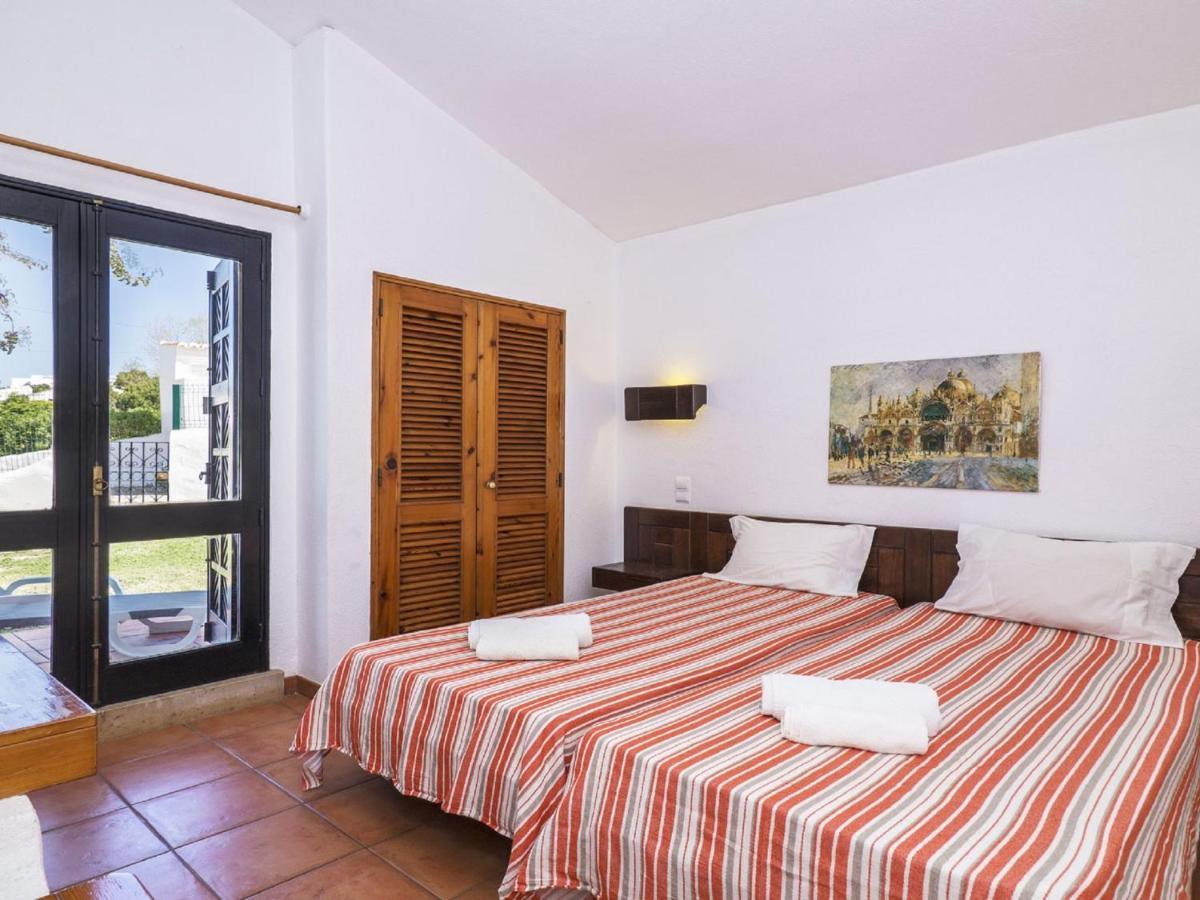 Villa Jacaranda V3 By Interhome