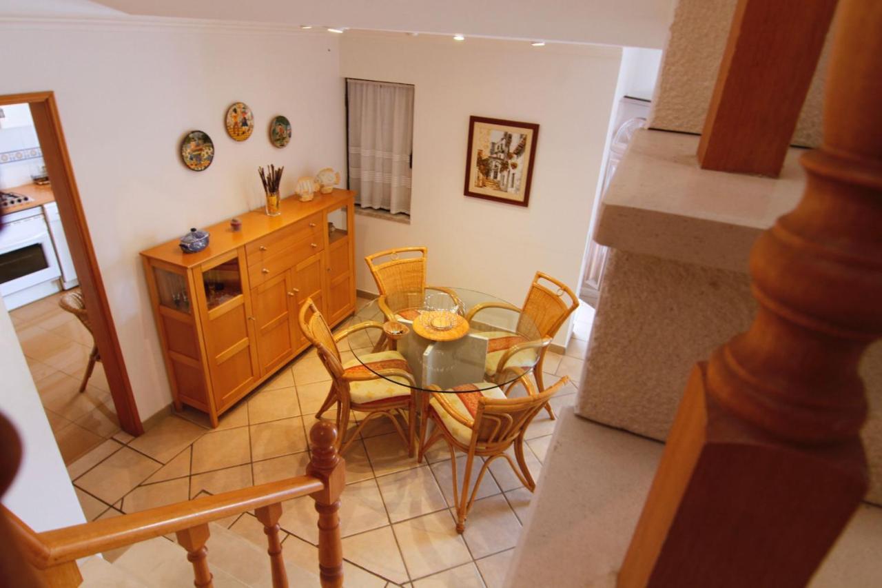 Lovelystay - Alto Dos Calicos 2br House With Garden Holiday home *