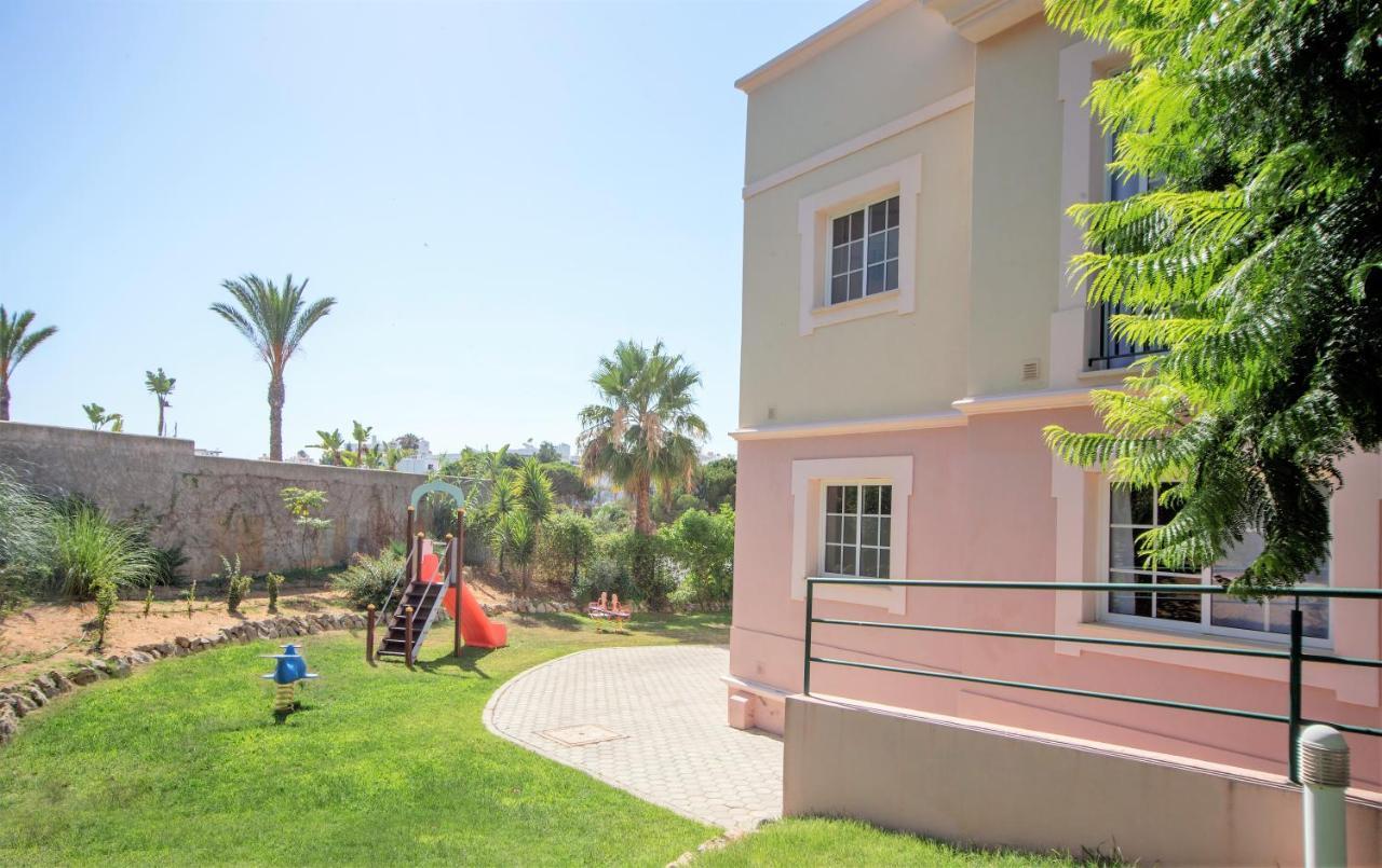 Aquamar Aparthotel 3*
