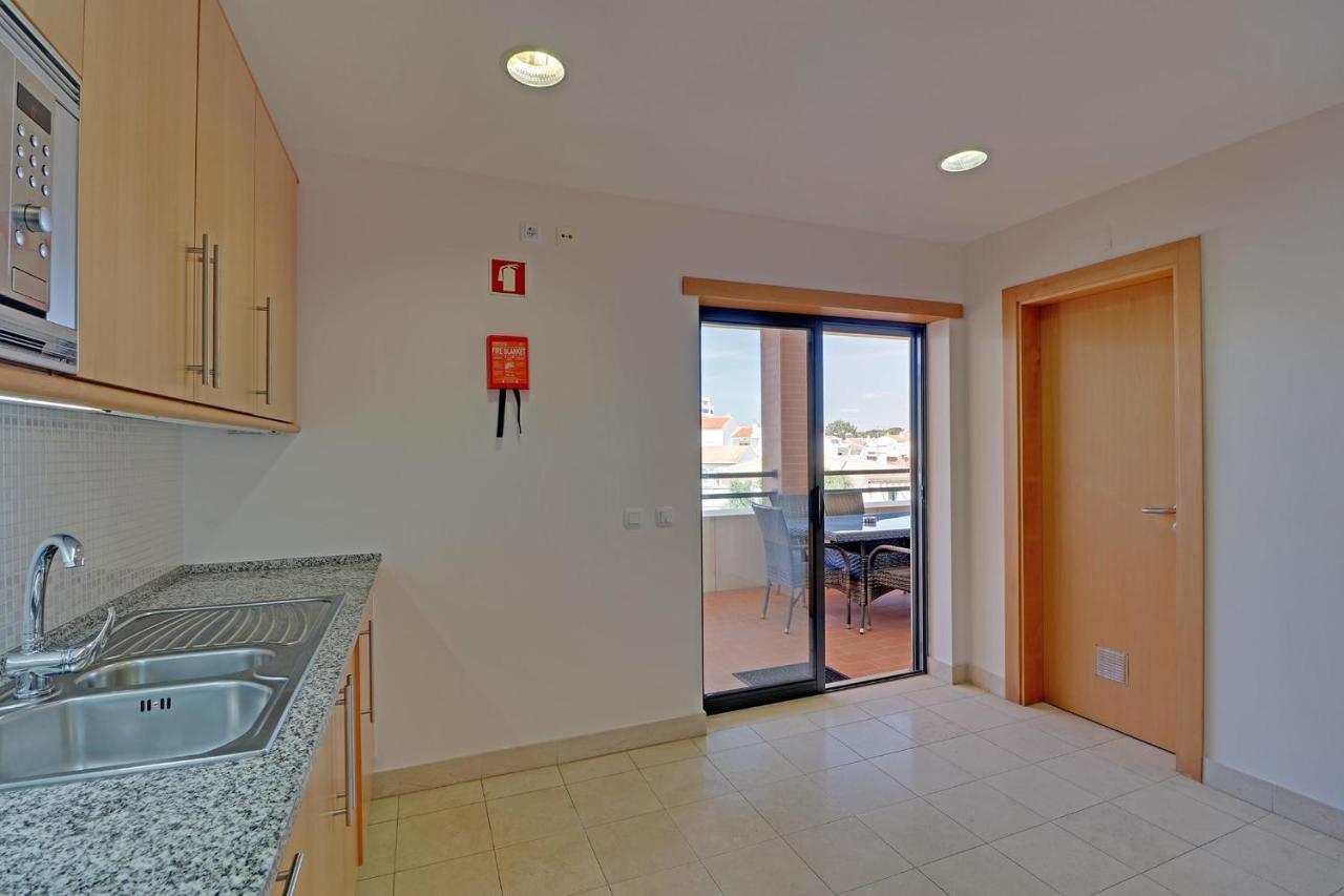 Appartement Modern With Pool By Homing