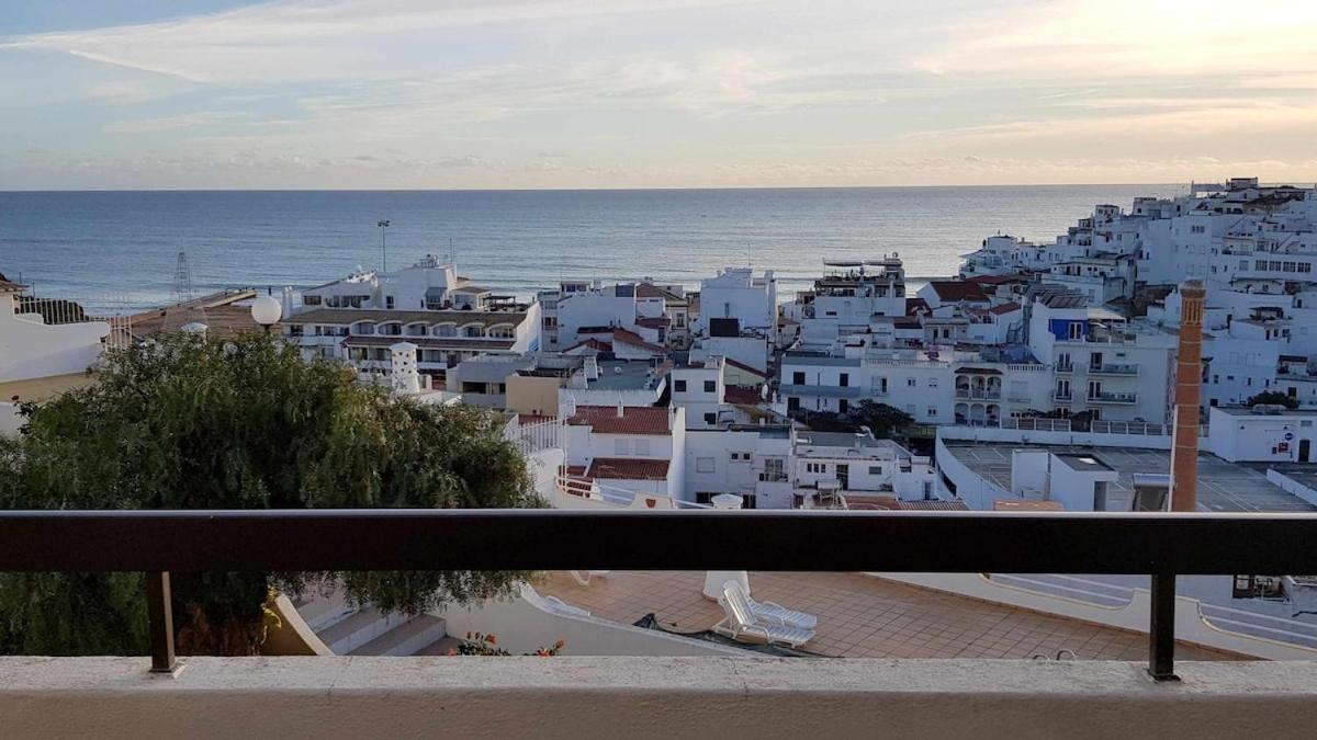 Sea View Apartment *