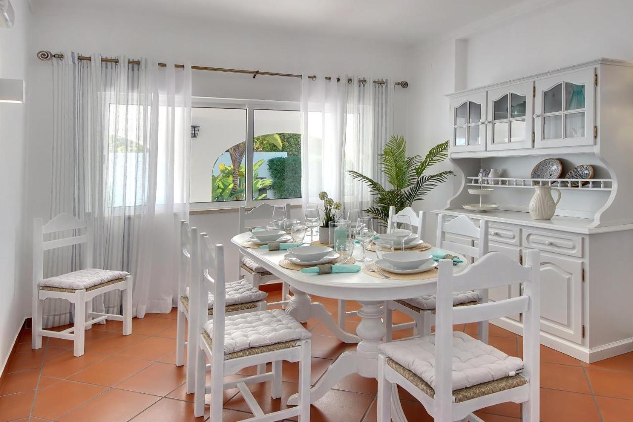 Francella- Relaxing Holidays In An Ideal Location By Dreamvillasalbufeira Pousada